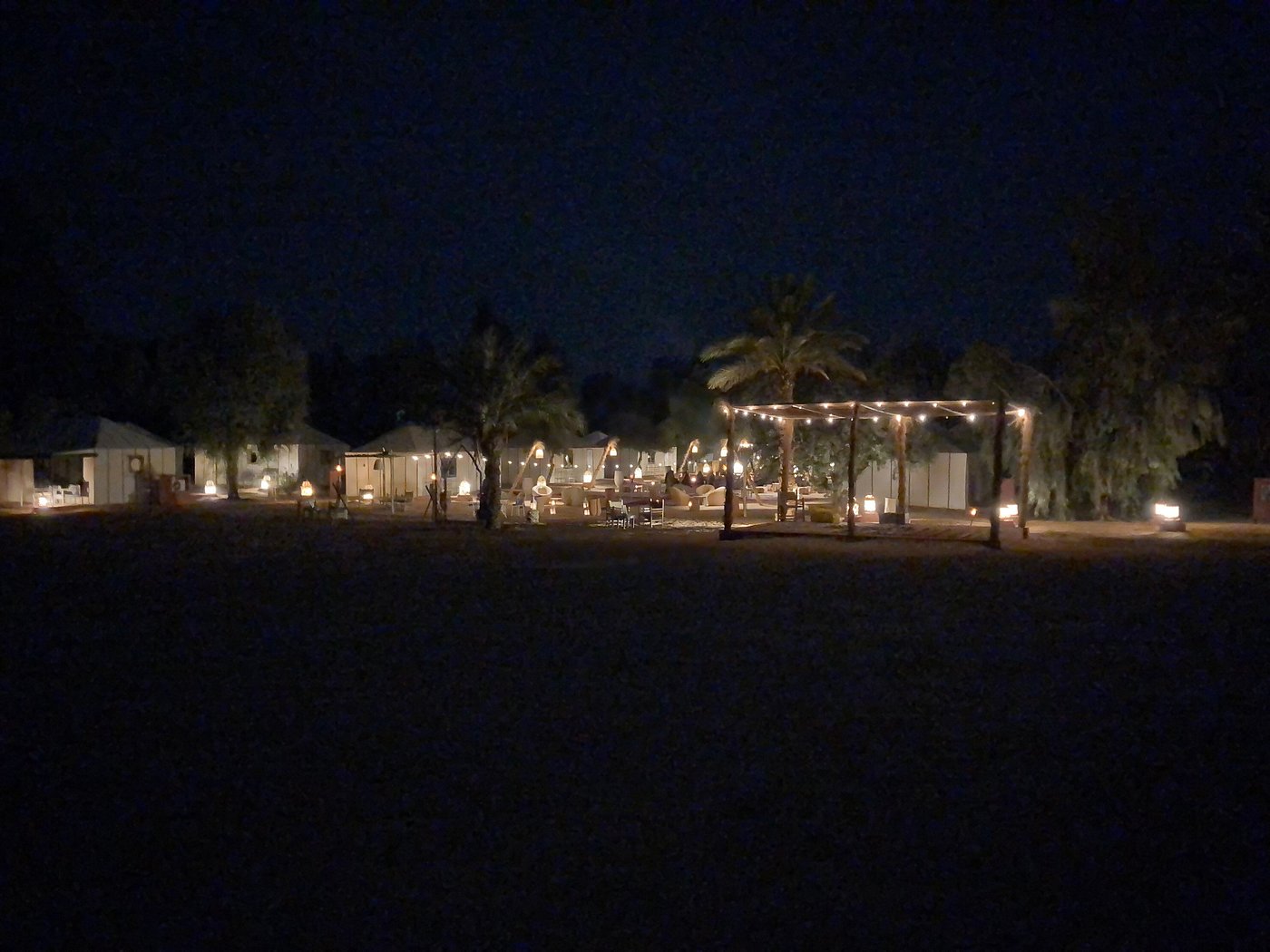 Une Nacht dans un Camp du Wüste du Sahara : à quoi ça ressemble vraiment